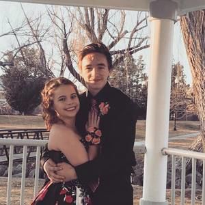 Meet your Posher, Mikele